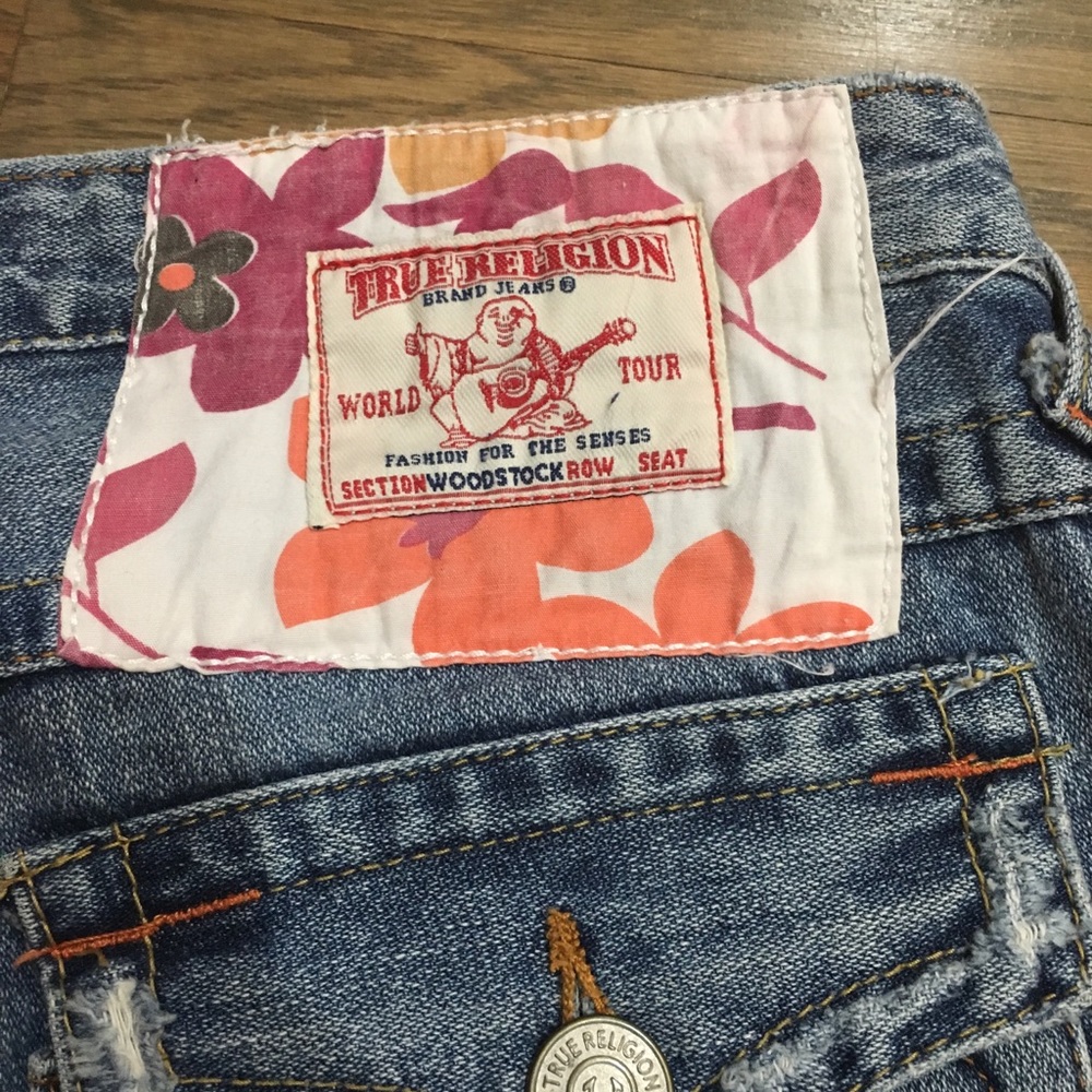 True Religion Vintage Patching Cropped jeans